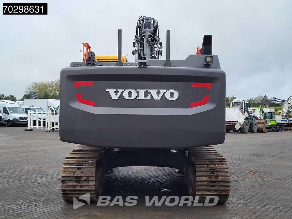 Volvo EC300 E NL 3M WIDE - OILQUICK