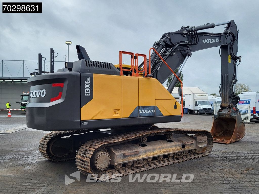 Volvo EC300 E NL 3M WIDE - OILQUICK