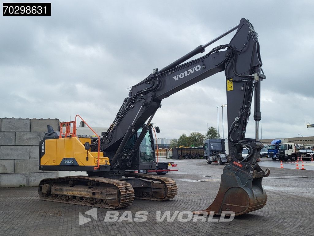Volvo EC300 E NL 3M WIDE - OILQUICK