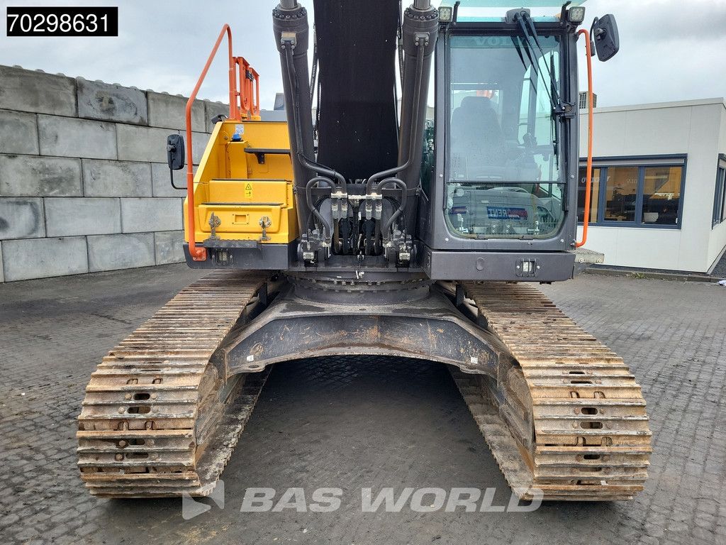 Volvo EC300 E NL 3M WIDE - OILQUICK