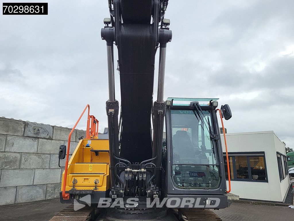 Volvo EC300 E NL 3M WIDE - OILQUICK