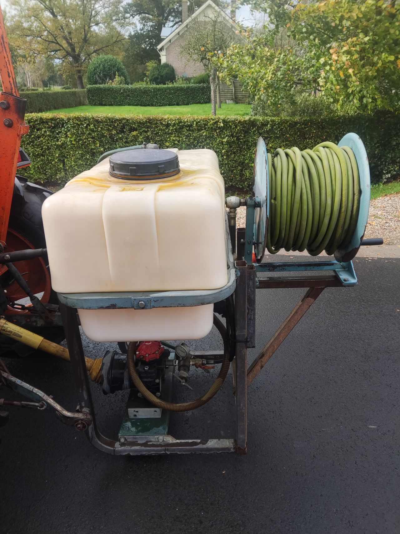 Gedragen SPUIT (A.R. 30 pomp, max. 40 bar, 200 liter tank, etc.