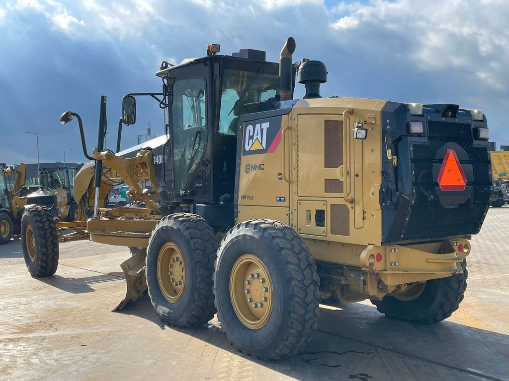 Caterpillar 140M2