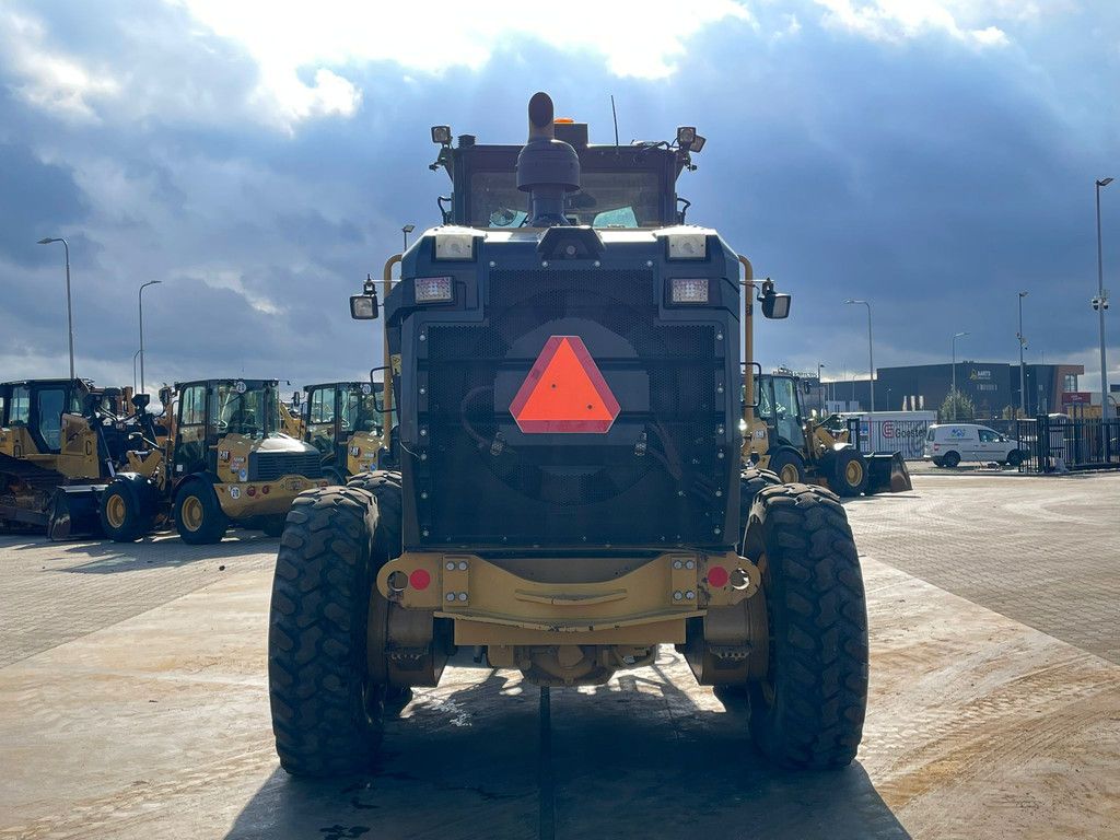 Caterpillar 140M2