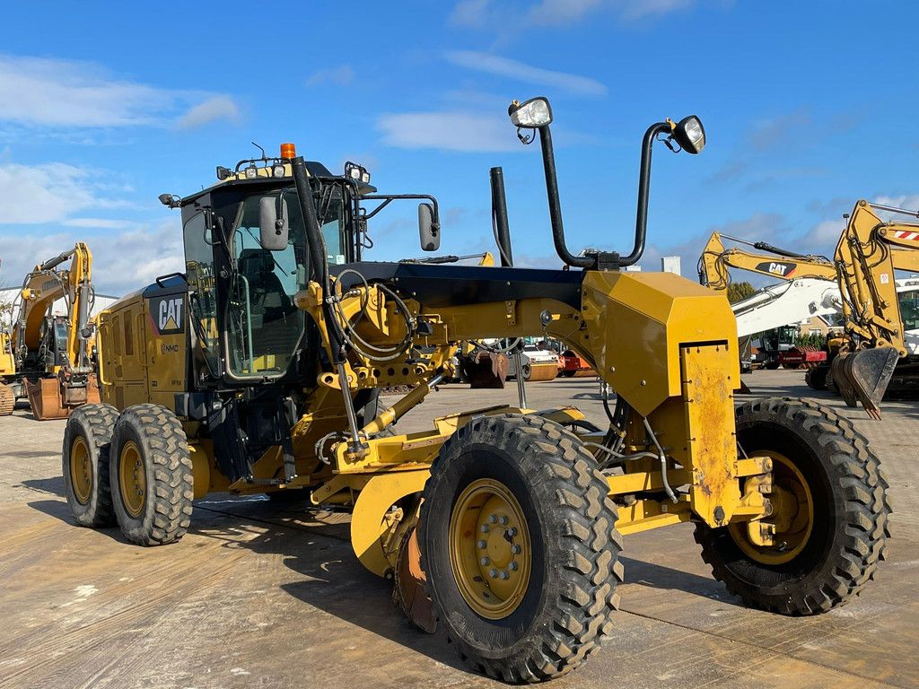 Caterpillar 140M2
