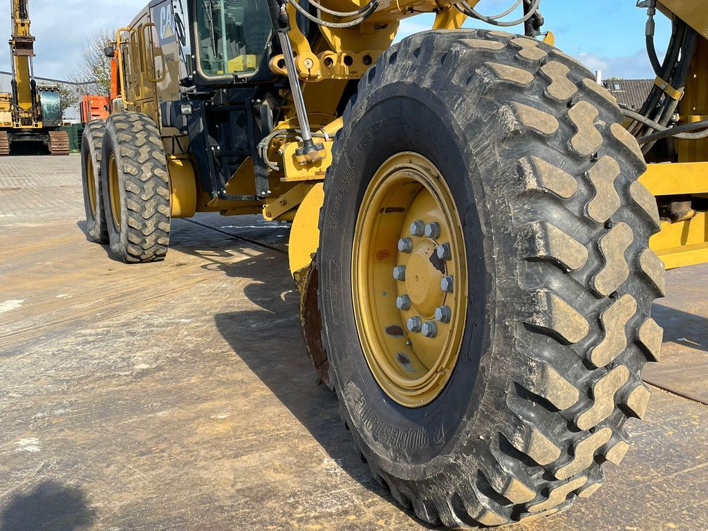 Caterpillar 140M2