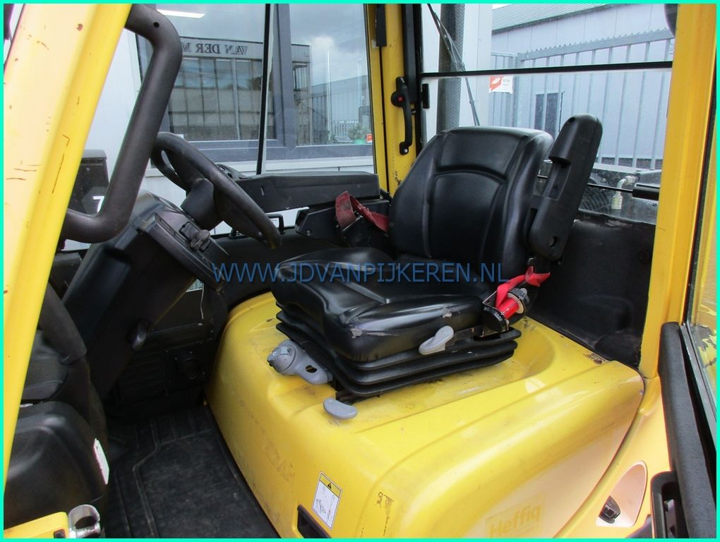 Hyster H2.50FT diesel 2016 8718uur 4x hydrauliek + cabine