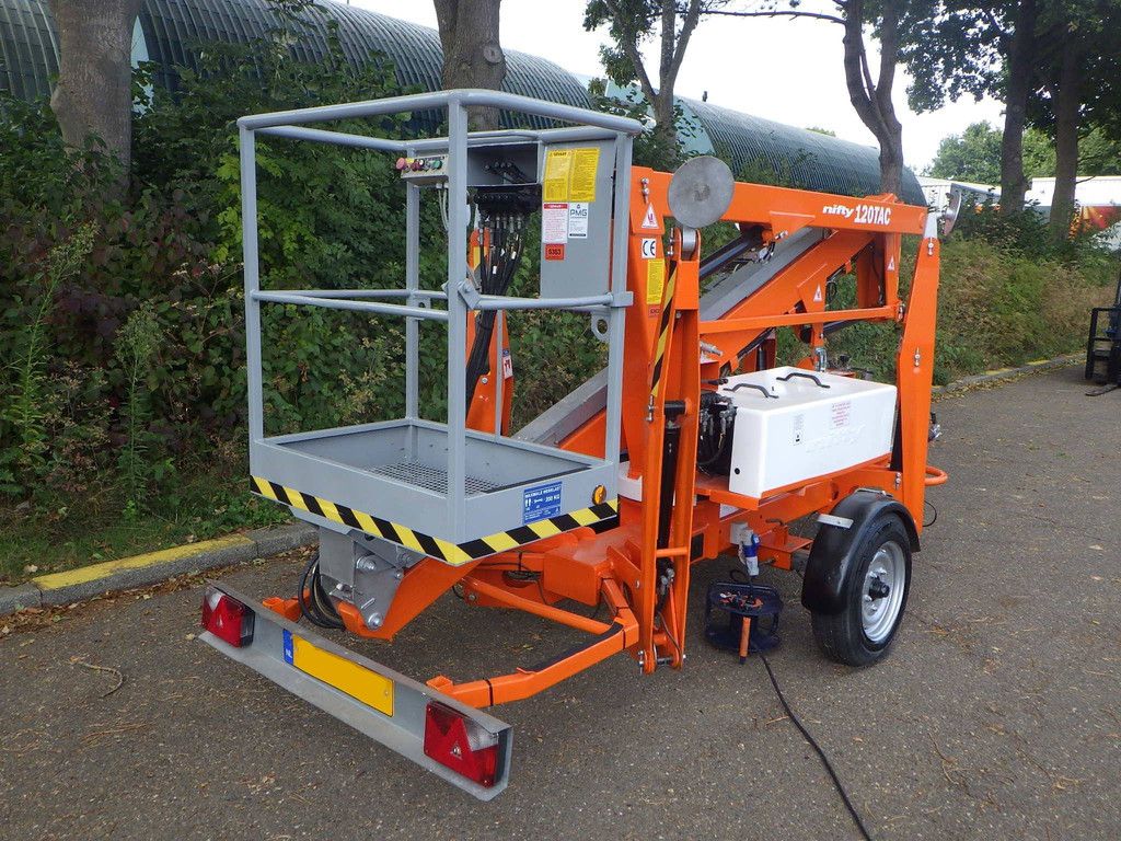Trailer-mounted aerial platform Nifty 120TAC Electric 12.20m 2011
