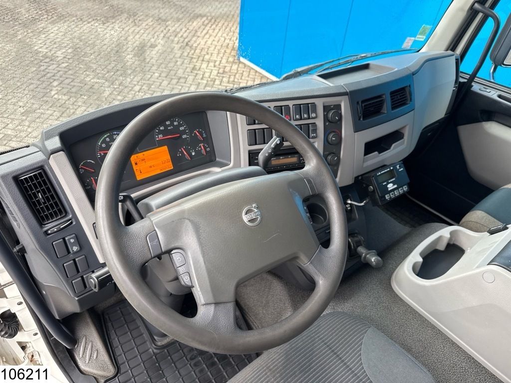 Volvo FL 250 EURO 6, Carrier, Meat hanging rails