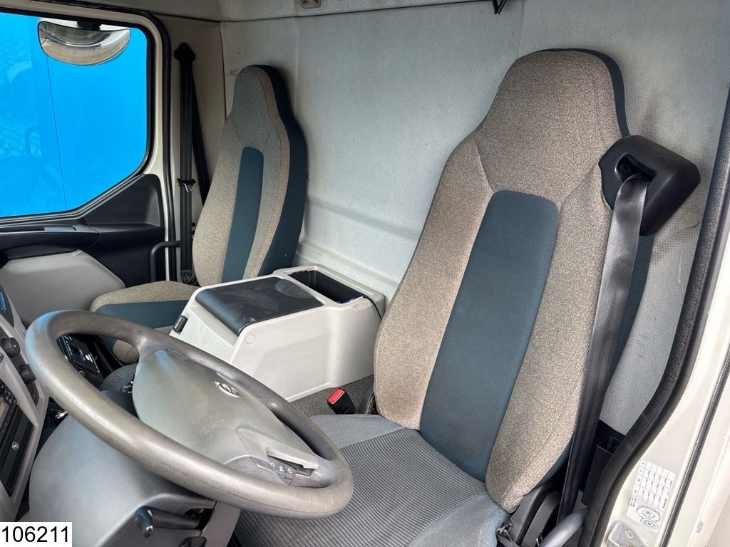Volvo FL 250 EURO 6, Carrier, Meat hanging rails