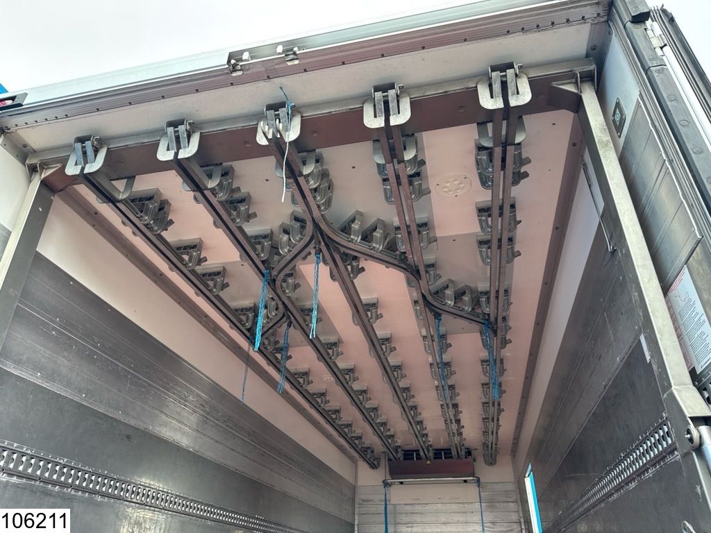 Volvo FL 250 EURO 6, Carrier, Meat hanging rails
