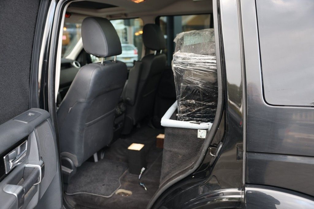 Land Rover Discovery 3.0 SD V6 A/T VAN MARGE