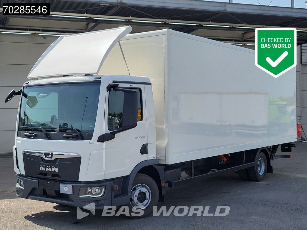 MAN TGL 12.250 4X2 12tonner low mileage 1500kg Tailgate Euro 6