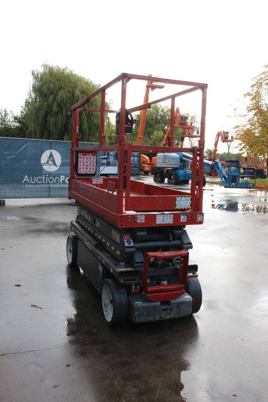 Scherenbühne Skyjack SJ3220 Elektro 7,95m 2019