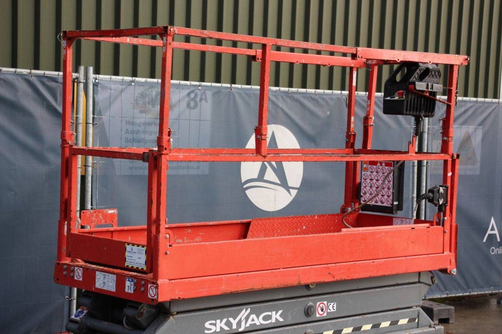 Scherenbühne Skyjack SJ3220 Elektro 7,95m 2019