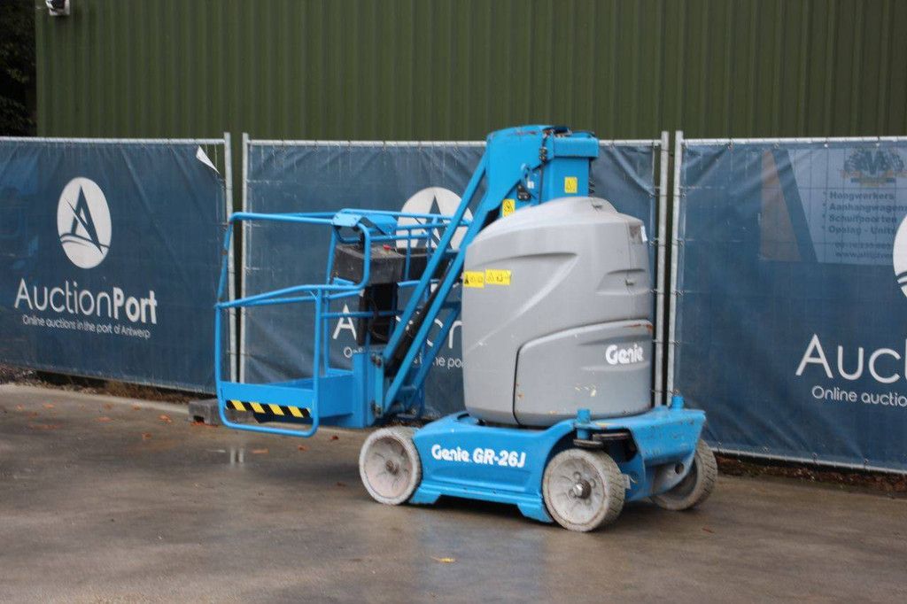 Genie GR-26J Elektrischer Mastlift 9,9 m 2016