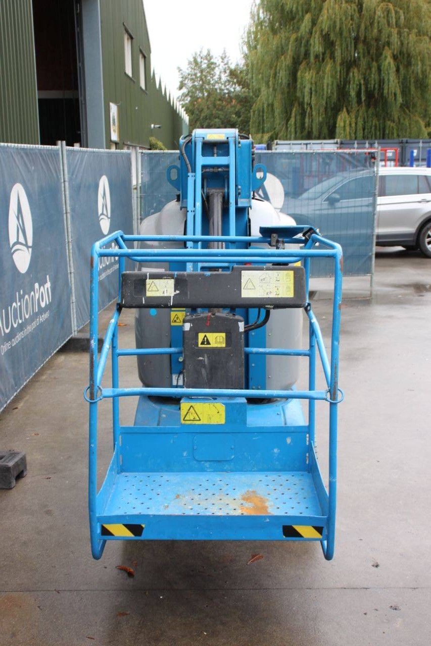 Genie GR-26J Elektrischer Mastlift 9,9 m 2016