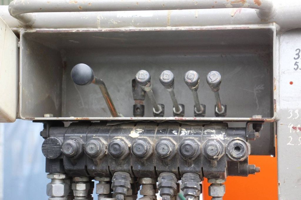 Knikarmhoogwerker Niftylift HR12NE Elektrisch 2014