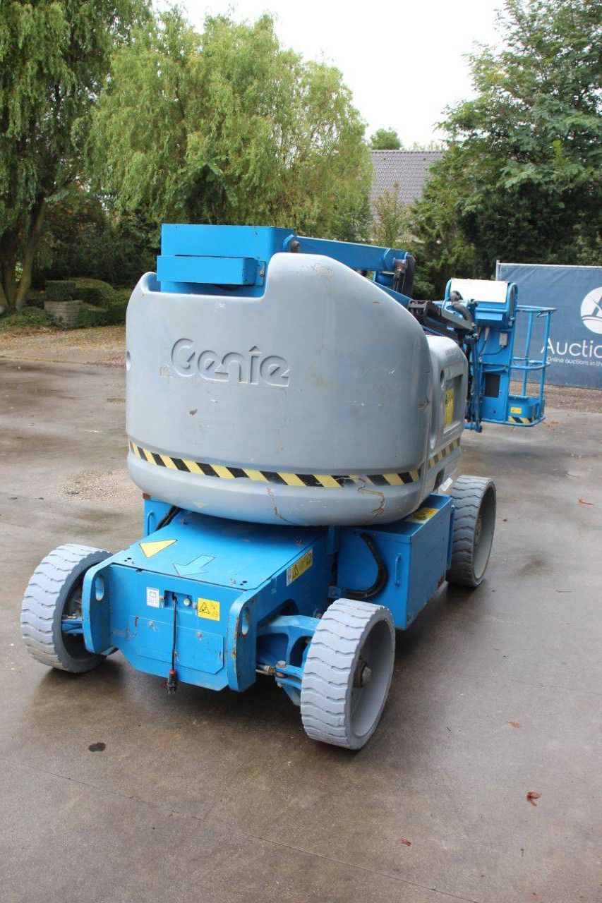 Genie Z-40/23N RJ Electric Articulating Boom Lift 14.32m 2014
