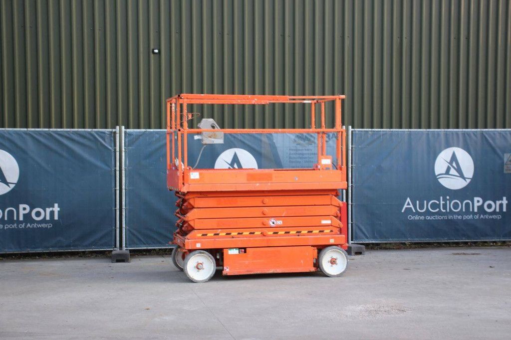 Scissor lift SkyJack SJ4632 Electric 11.7m 2015