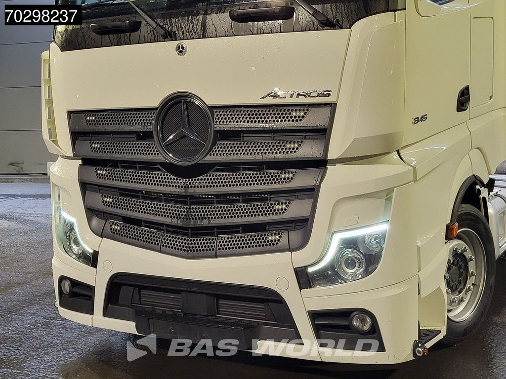 Mercedes Actros 1845 4X2 Retarder Mega 2xTanks Standklima Xenon Navi ACC Euro 6