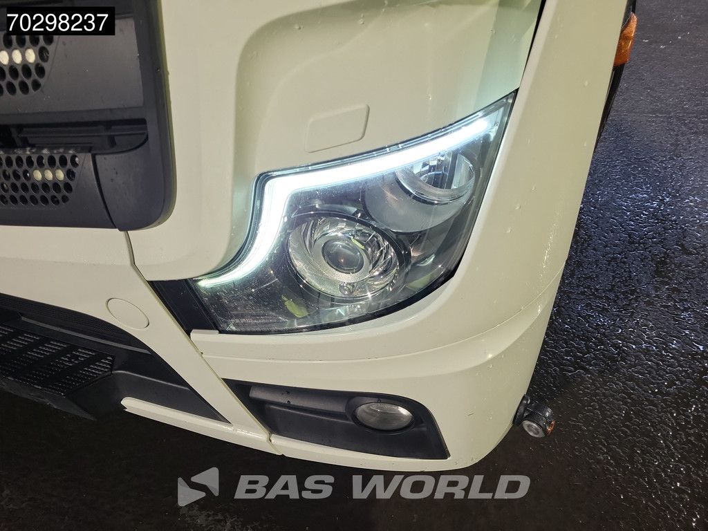 Mercedes Actros 1845 4X2 Retarder Mega 2xTanks Standklima Xenon Navi ACC Euro 6