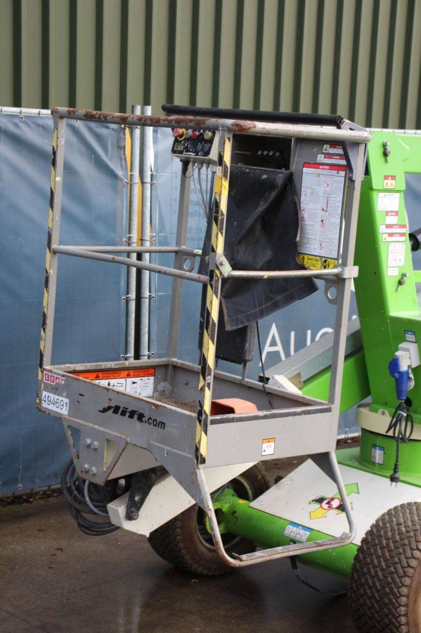 Nifty HR12NE Electric 12.1m Articulated Boom Lift 2016