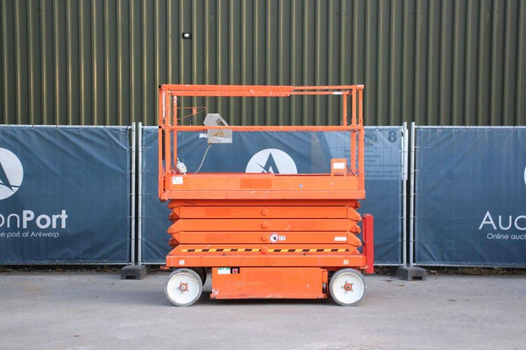 Scissor lift SkyJack SJ4632 Electric 11.7m 2015