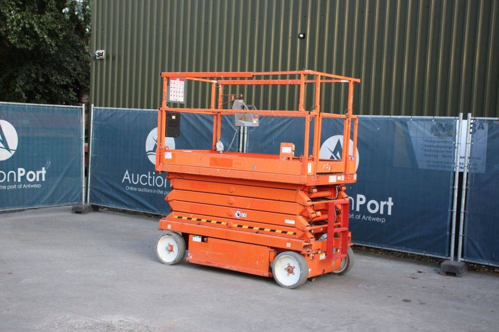 Scissor lift SkyJack SJ4632 Electric 11.7m 2015