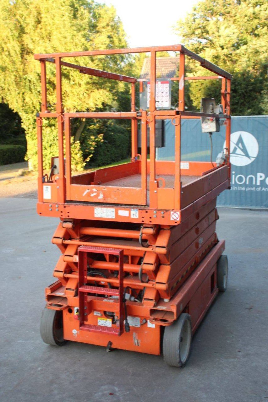 Scissor lift SkyJack SJ4632 Electric 11.7m 2015