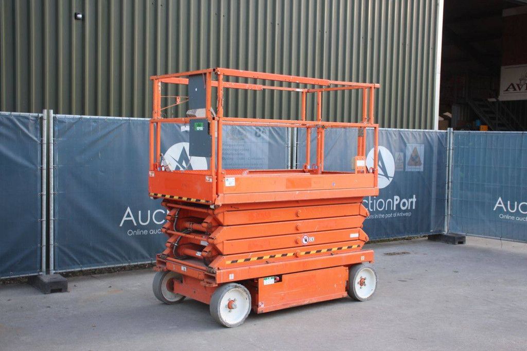 Scissor lift SkyJack SJ4632 Electric 11.7m 2015