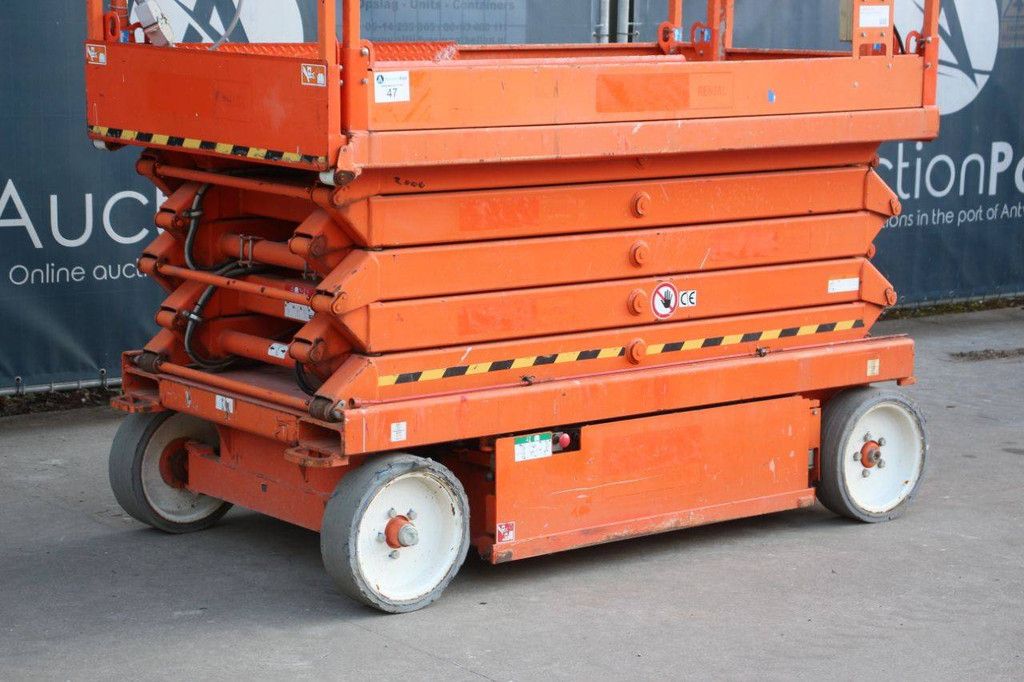 Scissor lift SkyJack SJ4632 Electric 11.7m 2015