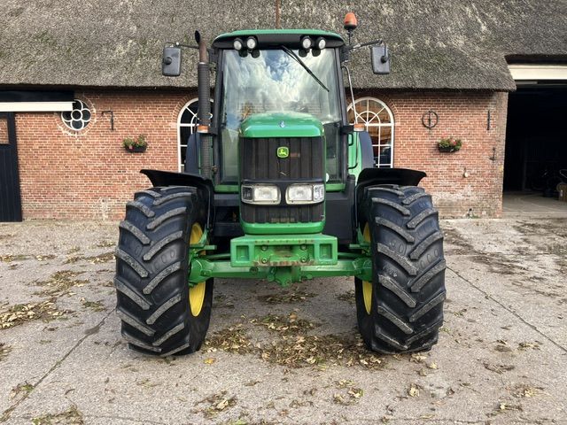 John deere 6520
