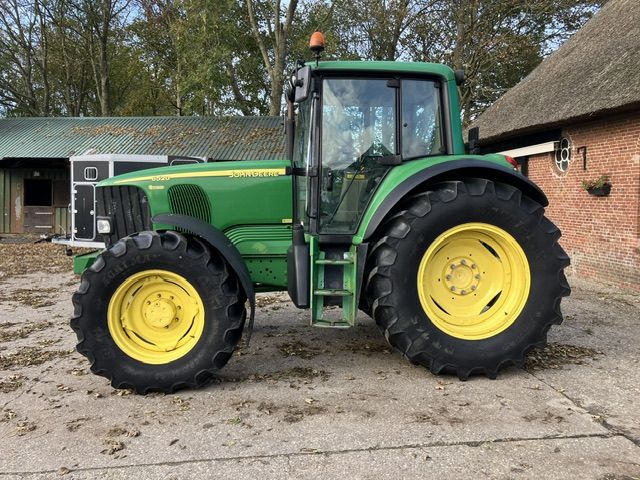 John deere 6520
