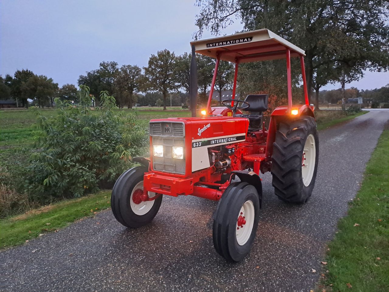 IHC International 633 | refurbished | inruil en transport mogeli