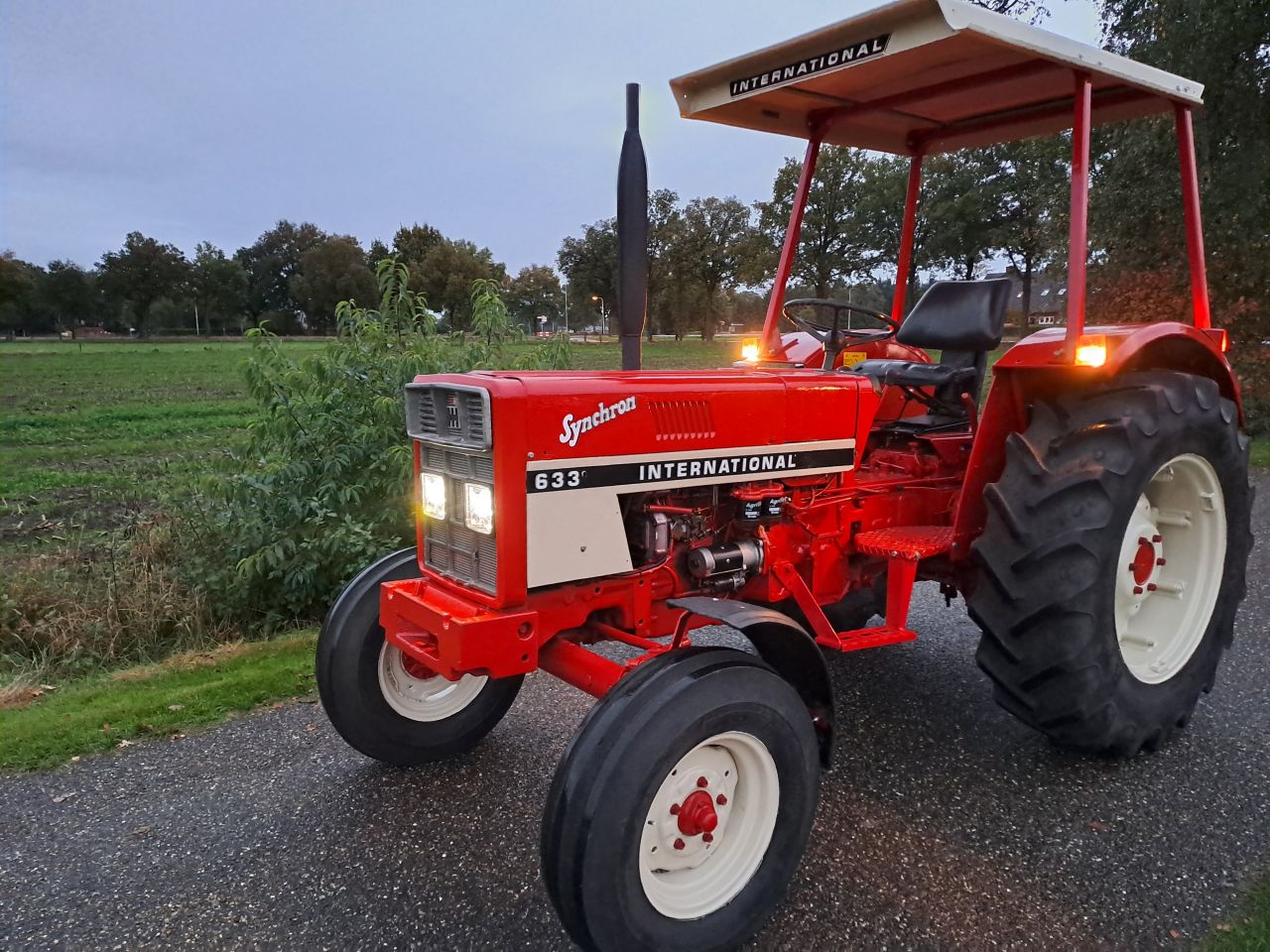 IHC International 633 | refurbished | inruil en transport mogeli