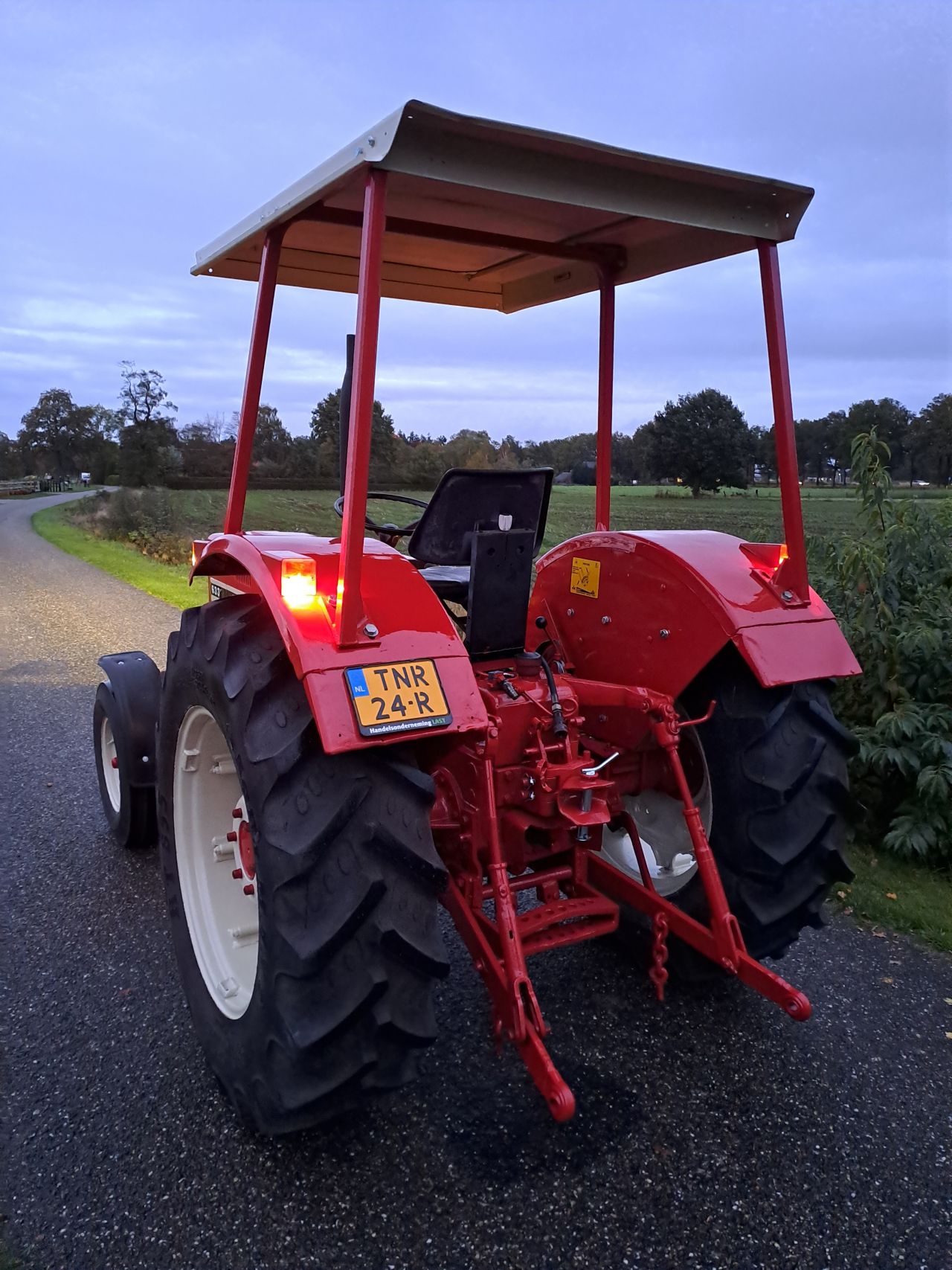 IHC International 633 | refurbished | inruil en transport mogeli