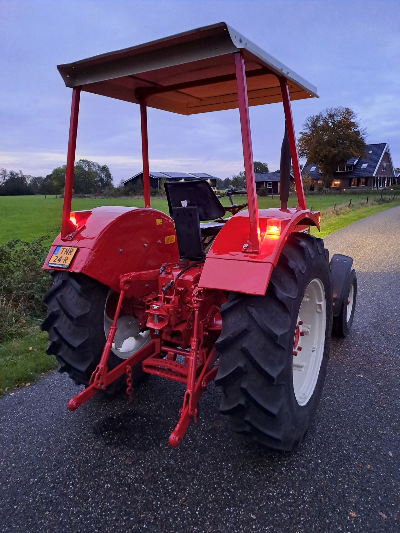 IHC International 633 | refurbished | inruil en transport mogeli