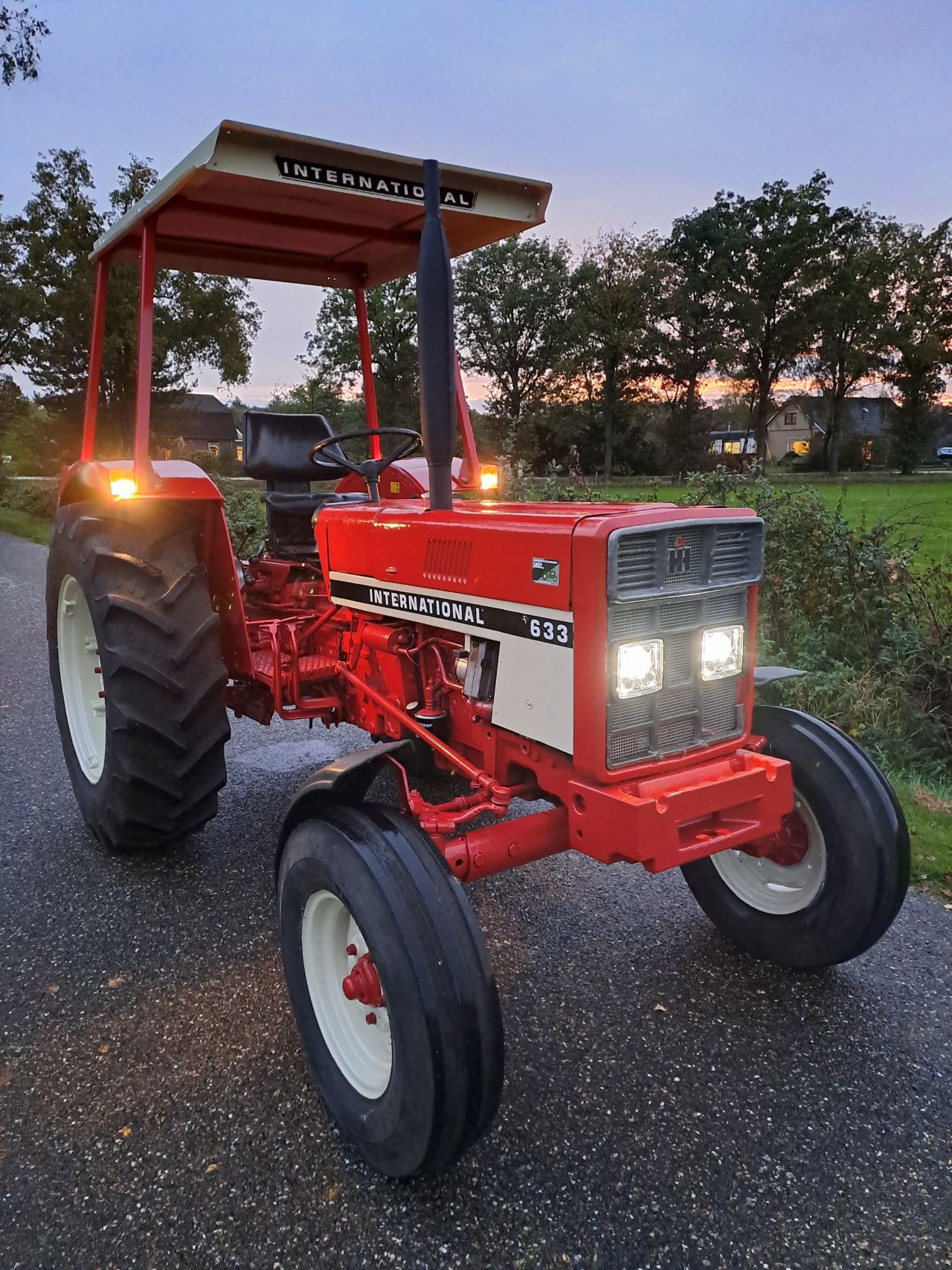 IHC International 633 | refurbished | inruil en transport mogeli