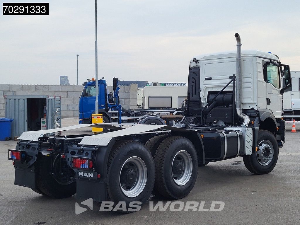 MAN TGS 40.400 6X4 NEW 6x4 chassis PTO Preparation Steelsuspension Big-Axle Automatic Euro 2
