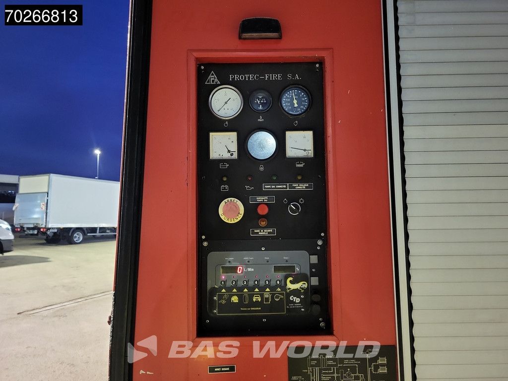 Renault Kerax 400 8X4 Feuerwehr Telma 12000L Manual Steelsuspension Euro 2