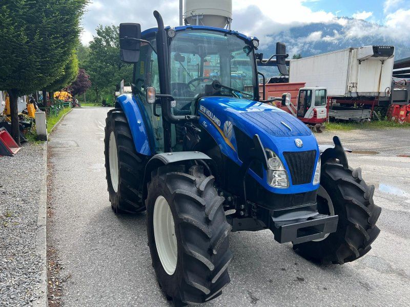 New Holland T 5.85