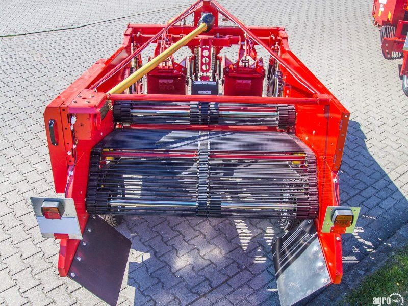 Grimme WH 200 trailed two-row windrower, 75 cm row spacing, 58 cm intak