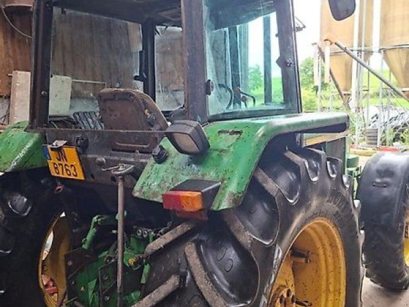 John Deere 3040