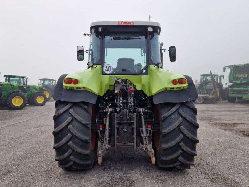 Claas Arion 620