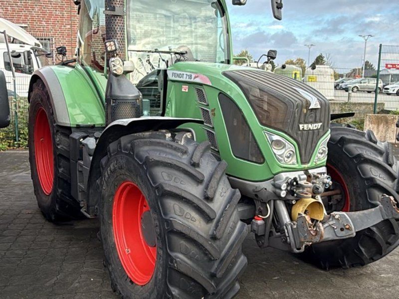 Fendt 718 Vario SCR Profi