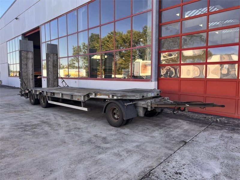 Humbaur HTD 30 3 Achs Tieflader, verzinkt