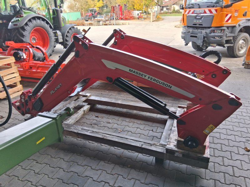 Massey Ferguson FL.4121