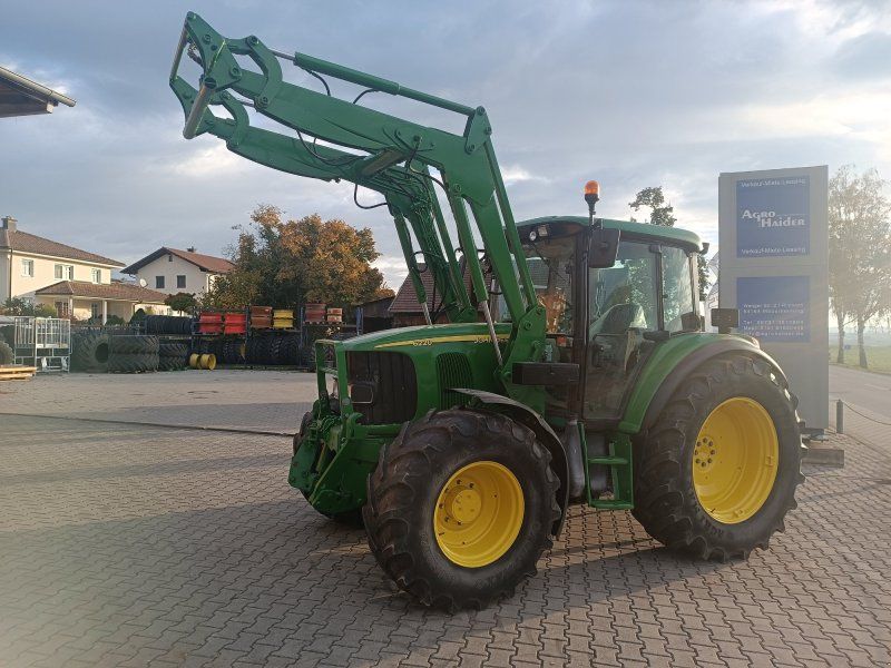John Deere 6220SE