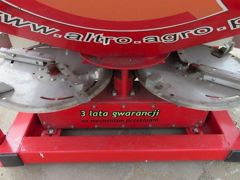 Rozsiewacz nawozów RN-600